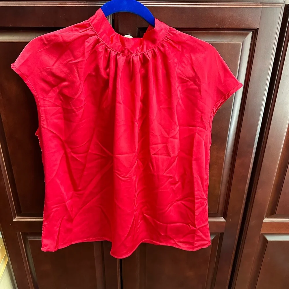 Satin Red Blouse. Size L- Brand - Soly Hux - Picture 2 of 6